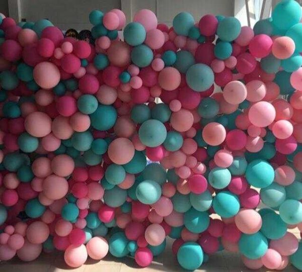 Фотозона из шаров «Веселое ассорти»